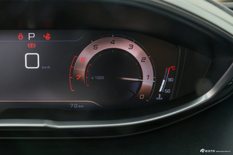 2017款标致5008 1.6T自动350THP精英版5座