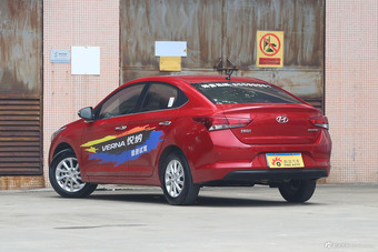 2016款悦纳1.4L自动精英版TOP