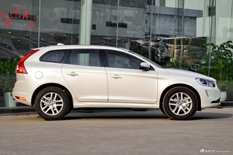 2017款沃尔沃XC60 2.0T自动T5智进升级版