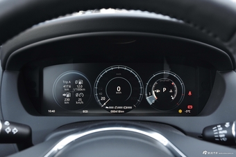2018款捷豹XEL 2.0T自动250PS尊享版