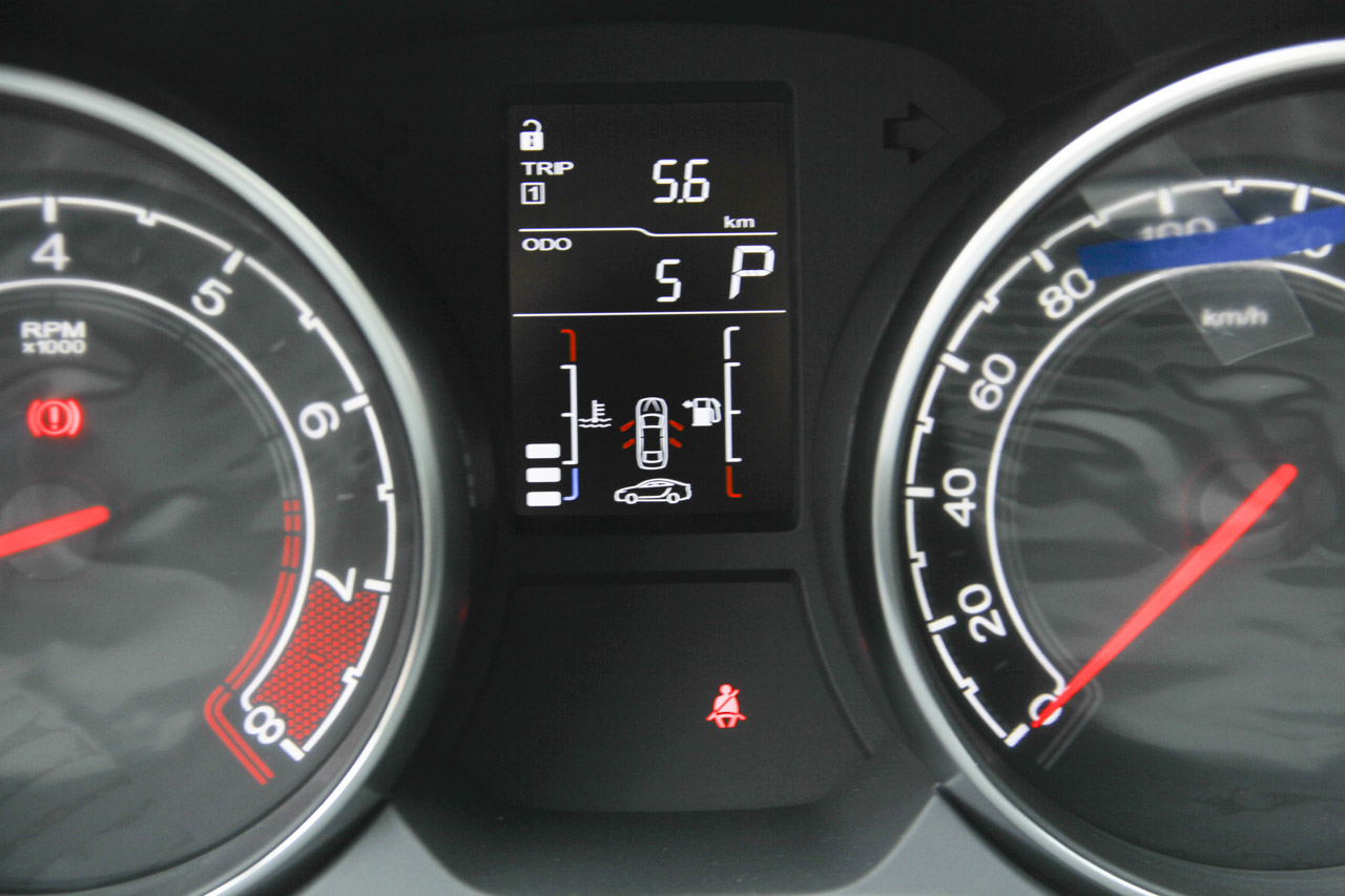 2016款名爵锐行1.5T自动超值豪华版