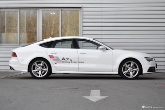 2018款奥迪A7 2.0T自动40TFSI进取型