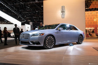 实拍林肯大陆特别版 采用对开门设计