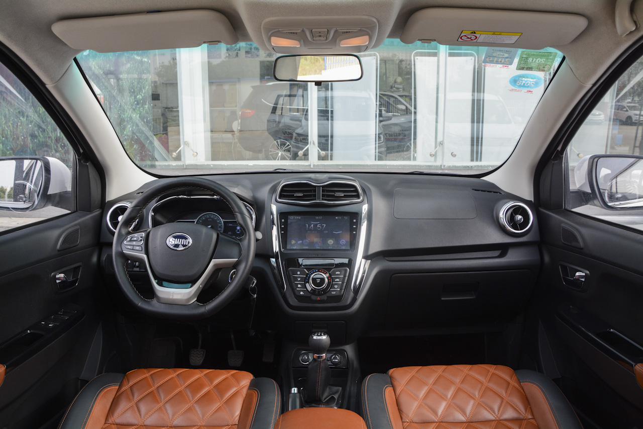 2017款斯威X3 1.5T手动时尚型图片