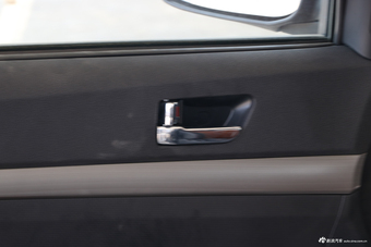 2018款中兴威虎 2.8T柴油国V两驱精英型中双CA4D28C5-1B