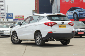 2018款比亚迪宋1.5TID手动智联尊享型