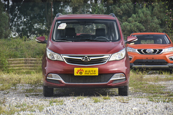 2016款长安欧尚1.5L手动精英型