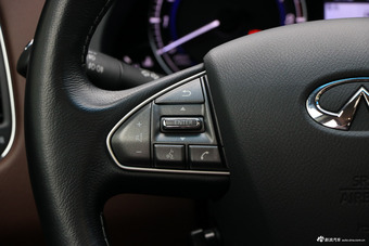 2015款英菲尼迪QX50 2.5L 自动豪华版