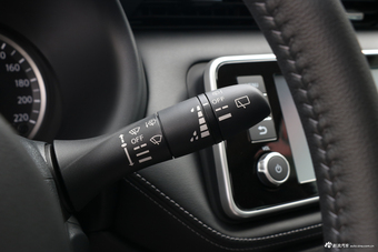 2017款劲客1.5L自动智行版