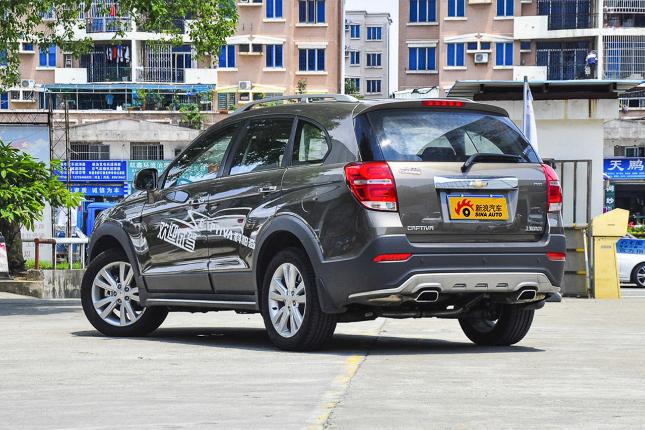 2015款科帕奇2.4L自动7座四驱旗舰版