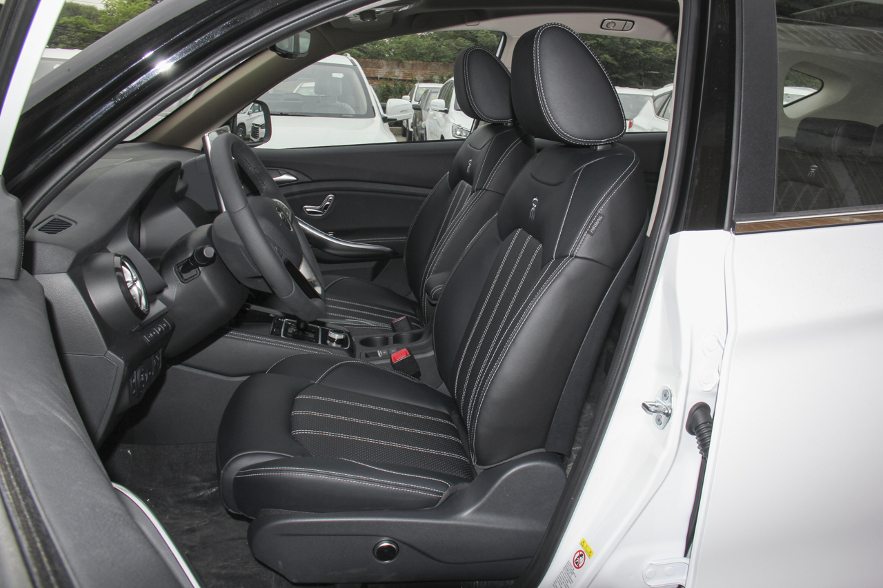 2019款比亚迪宋EV500 智联领耀型