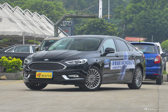 2017款蒙迪欧2.0L自动 HEV 智尊旗舰型1