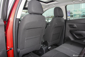 2016款创酷 1.4T 自动两驱舒适天窗版