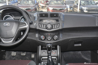 2016款骐铃T7 2.8T手动四驱舒适版加长轴距JE493ZLQ4CB