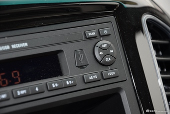 2017款菱智 M3L 2.0L 7座舒适型 