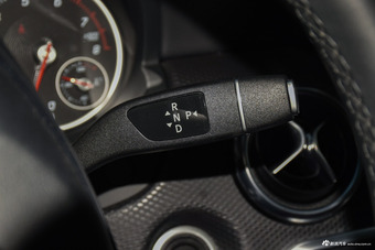 2017款奔驰A级 A200 1.6T自动动感型