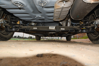 2018款标致301 1.6L手动舒适版