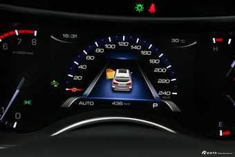 2017款哈弗H8 2.0T自动汽油四驱尊享型