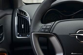 2017款海马S5强动力版1.5T自动旗舰型