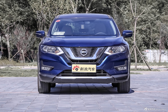  2017款奇骏2.5L自动CVT七座领先版 4WD