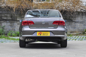 2016款迈腾1.8T自动TSI智享舒适型