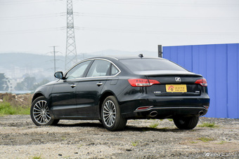 2016款众泰Z700 1.8T自动DCT尊贵型