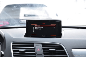 2018款奥迪Q3 30周年年型 30 TFSI风尚型