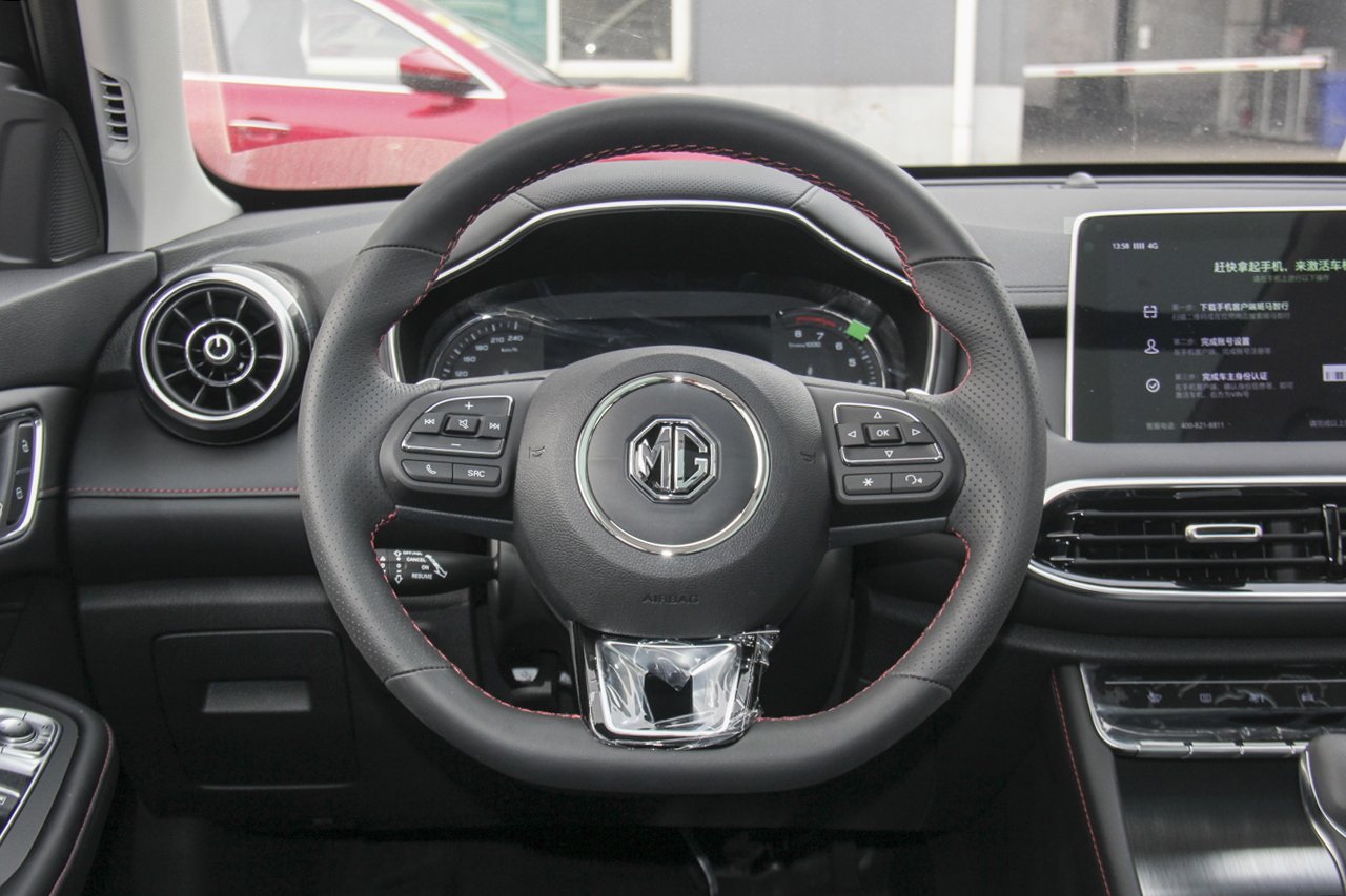 2018款名爵HS 1.5T自动两驱20T荷尔蒙劲情版 