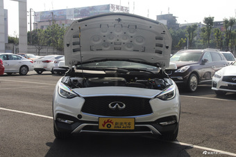 2017款英菲尼迪QX30 1.6T自动两驱时尚版图片