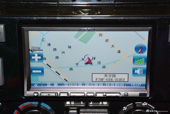2016款卫士斯达泰克90 2.2L柴油68周年纪念版