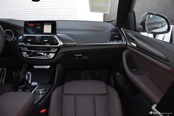 2019款宝马X4 2.0T自动xDrive25i M运动套装