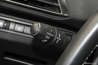 2017款标致4008 1.8T自动380THP豪华GT版