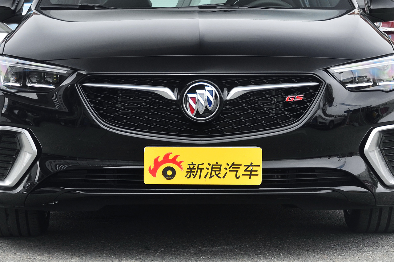 2018款君威gs 2.0t自动穿越火线联名限量版