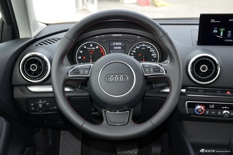 2016款奥迪A3 1.4T自动Sportback 35TFSI特别版