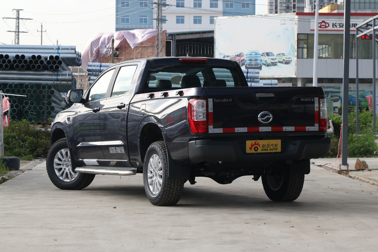 2018款领主2.5T手动柴油大双两驱超豪华型