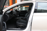 2018款众泰Z700H 1.8T DCT尊享型