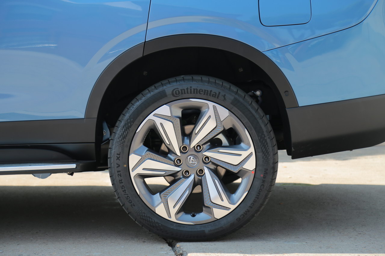 2017上汽大通D90 2.0TGI自动四驱高配版