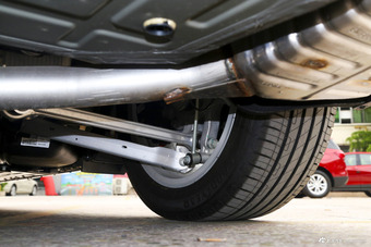 2017款CT6 2.0T自动28T豪华型