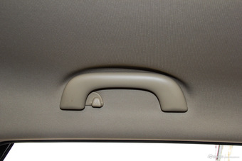 2017款宝骏560 1.5T DCT尊享型