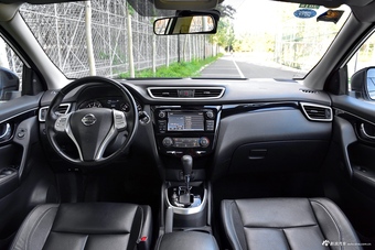 2017款逍客2.0L自动旗舰版国V图片