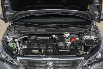 2016款标致308 1.6L自动时尚版