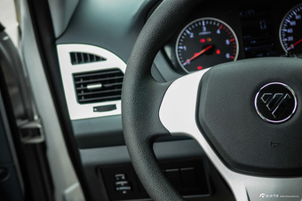 2016款 拓陆者 2.8T E3 柴油两驱舒适版BJ493ZLQ4