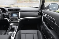 2017款哈弗H6 Coupe 2.0T手动两驱都市型红标