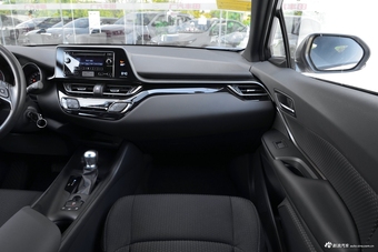  2018款C-HR 2.0L自动精英版