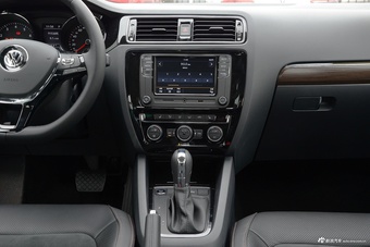 2017款速腾1.4T自动豪华型230TSI