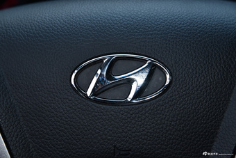 2013款格锐2.2T自动 7座四驱舒适型