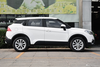 2017款中华V3 1.5L手动舒适型