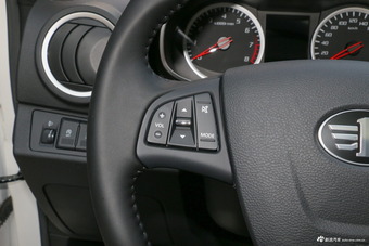 2018款奔腾X40网红版 1.6L手动豪华型