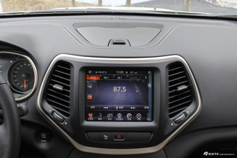 2016款自由光2.0L自动优越版