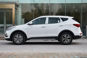 2017款现代全新胜达 2.0T 自动四驱智能型7座